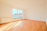 BEZUGSFREI – GEMÜTLICHE MAISONETTE – DACHTERRASSE – DUSCHBAD MIT FENSTER – TG-PARKER - Maisonettenwohnung Dresden Strehlen | Angebot:25857011