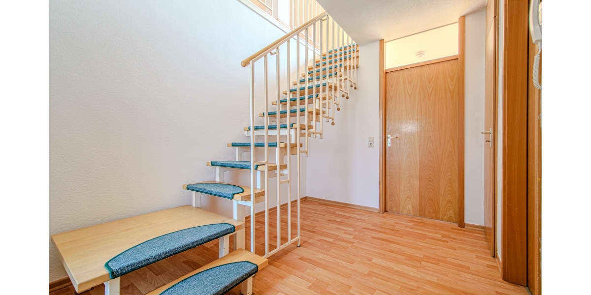 Treppe ins Mansard-OG